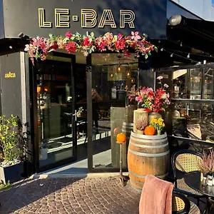 https://boutique-hotel-lebar.zandvoort-hotels.com